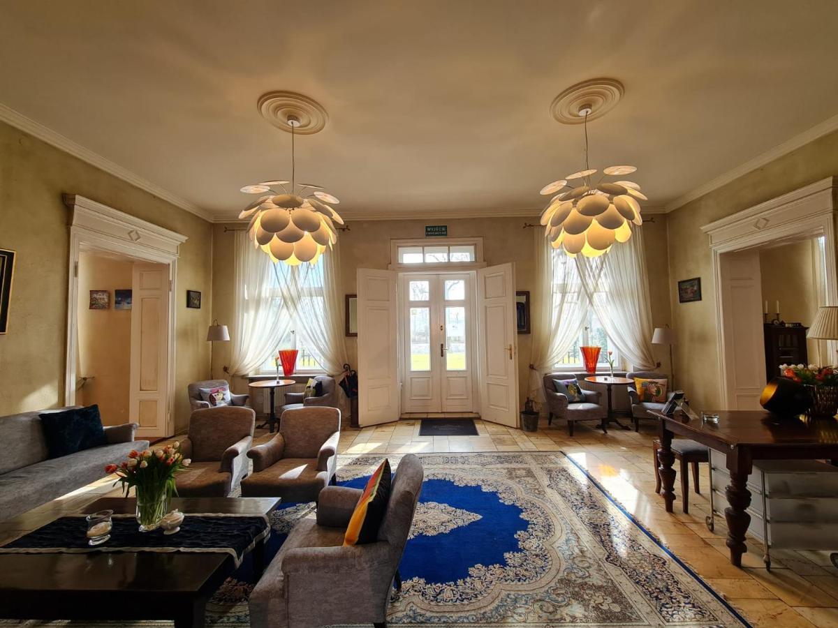 فيلا Dwor Podstolice - House Of Rosenthal المظهر الخارجي الصورة